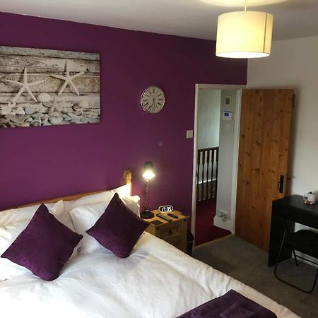 Moonraker Private Room In Our Cosy Cottage Home St Austell Exterior photo