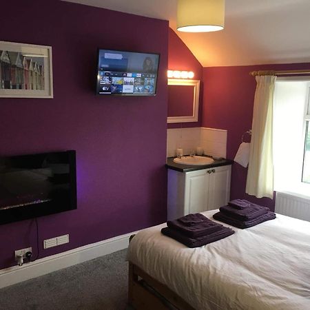 Moonraker Private Room In Our Cosy Cottage Home St Austell Exterior photo