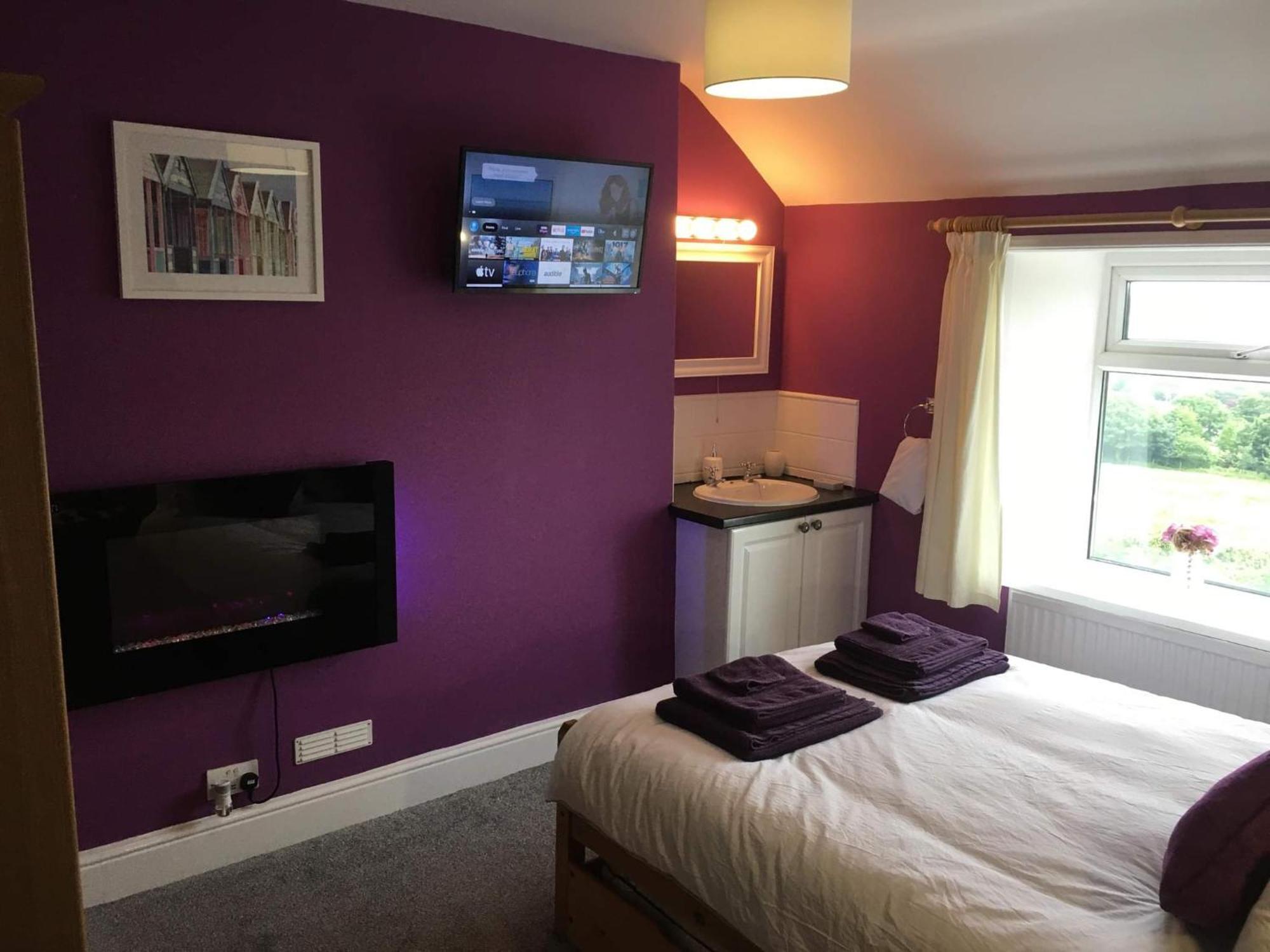 Moonraker Private Room In Our Cosy Cottage Home St Austell Exterior photo