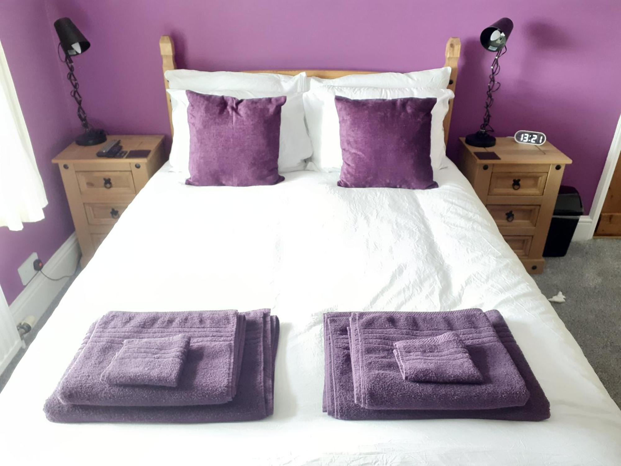 Moonraker Private Room In Our Cosy Cottage Home St Austell Exterior photo